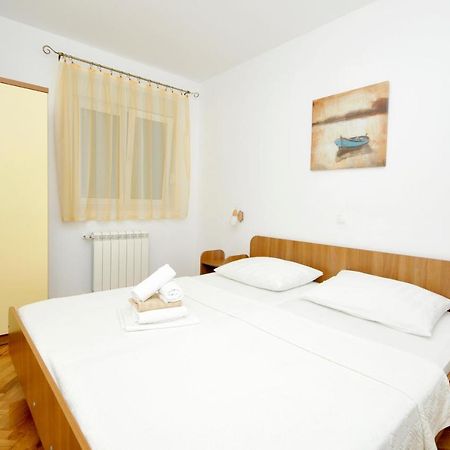 Apartments Penic Trogir Exterior foto
