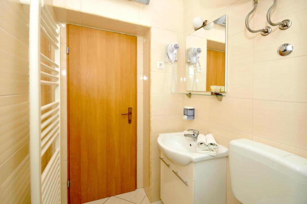 Apartments Penic Trogir Exterior foto