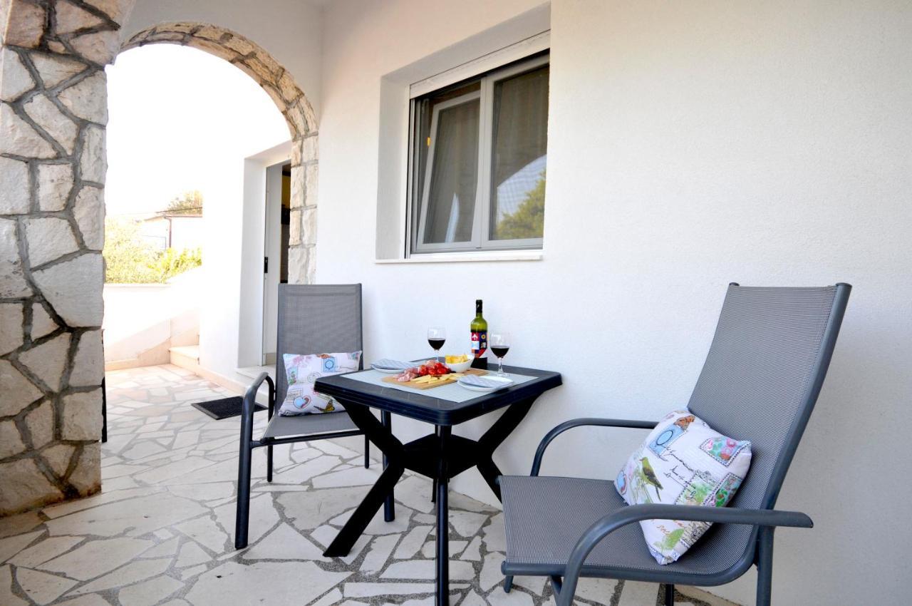 Apartments Penic Trogir Exterior foto