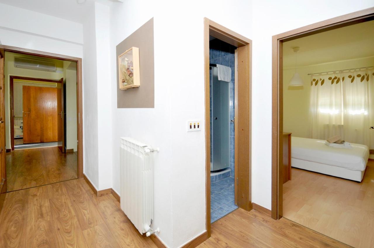 Apartments Penic Trogir Exterior foto