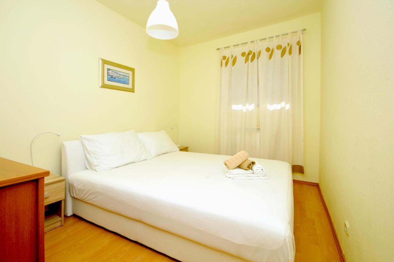 Apartments Penic Trogir Exterior foto
