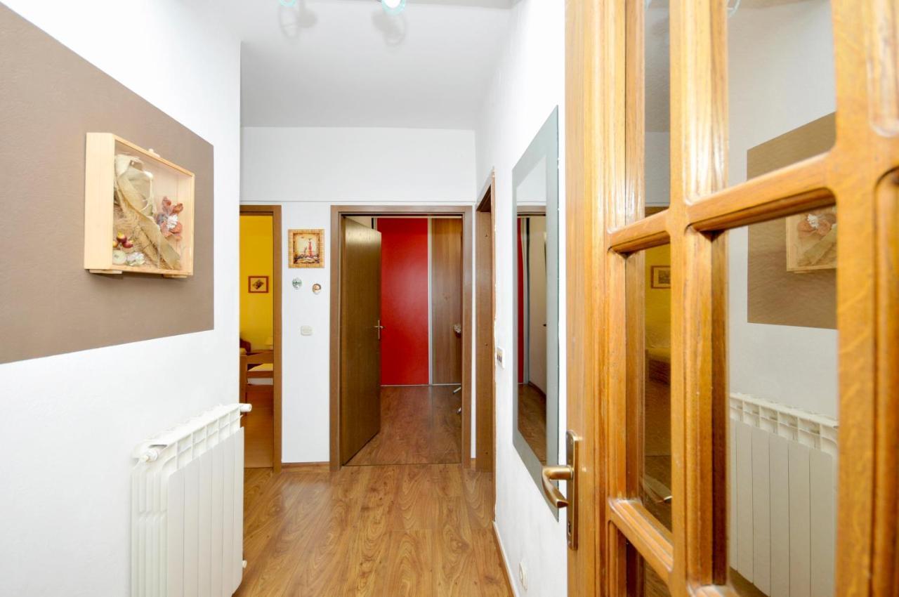 Apartments Penic Trogir Exterior foto